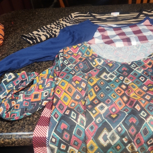 Assorted Women's Tops Collection - Picture 2 of 3